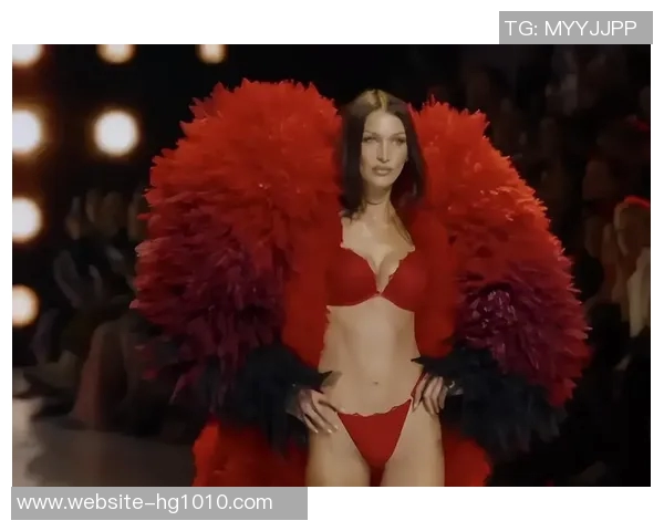 索菲坎宁安重燃儿时梦想里斯走维密秀激励她追逐时尚之路